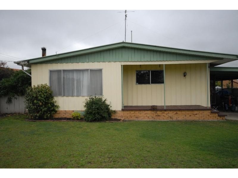 10 Mckean Street, Bairnsdale VIC 3875