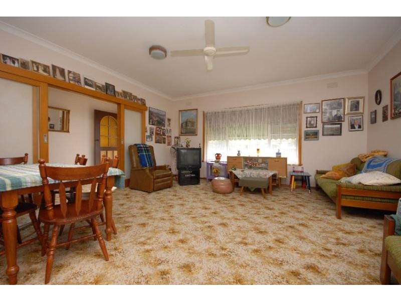 45 Pearson Street, Bairnsdale VIC 3875