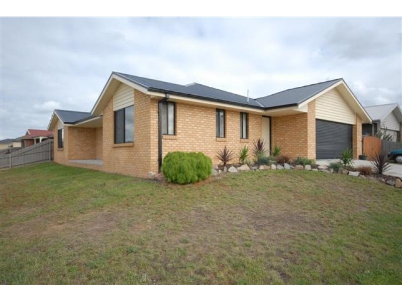 13 The Backwater, Bairnsdale VIC 3875