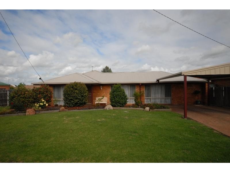 16 Taylor Street, Bairnsdale VIC 3875