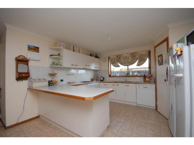 16 Taylor Street, Bairnsdale VIC 3875