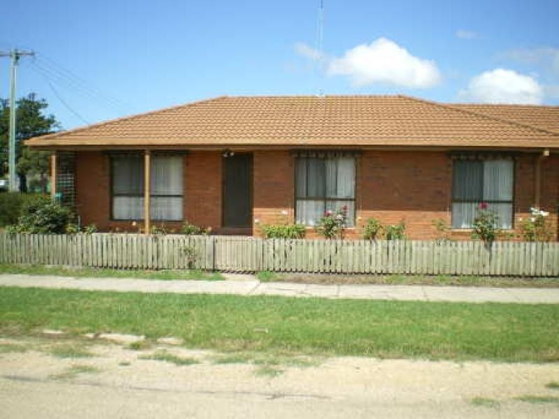 1/24 Ligar Street, Bairnsdale VIC 3875
