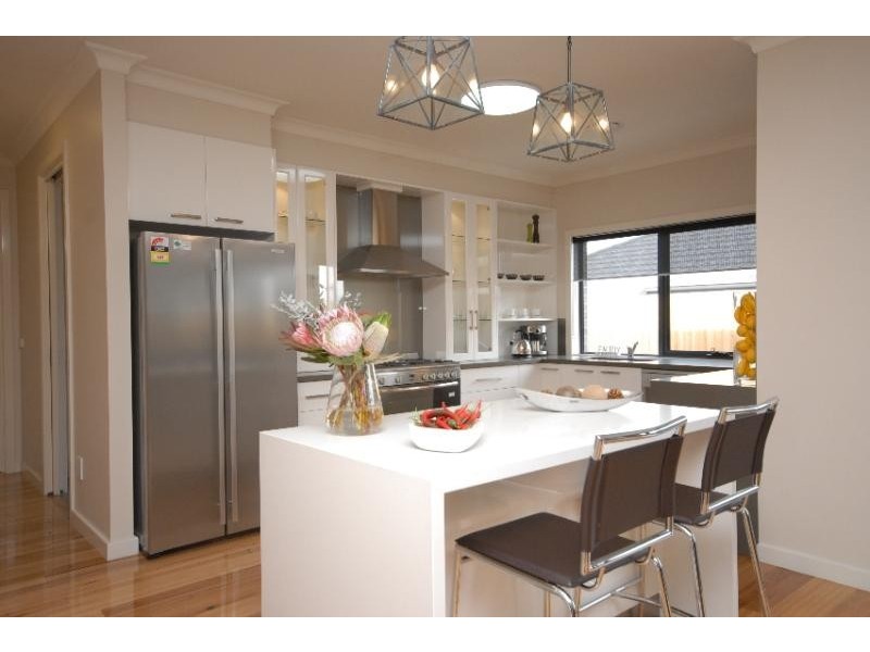 2 Morton Drive, Bairnsdale VIC 3875