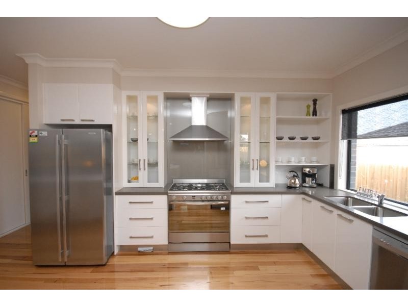 2 Morton Drive, Bairnsdale VIC 3875