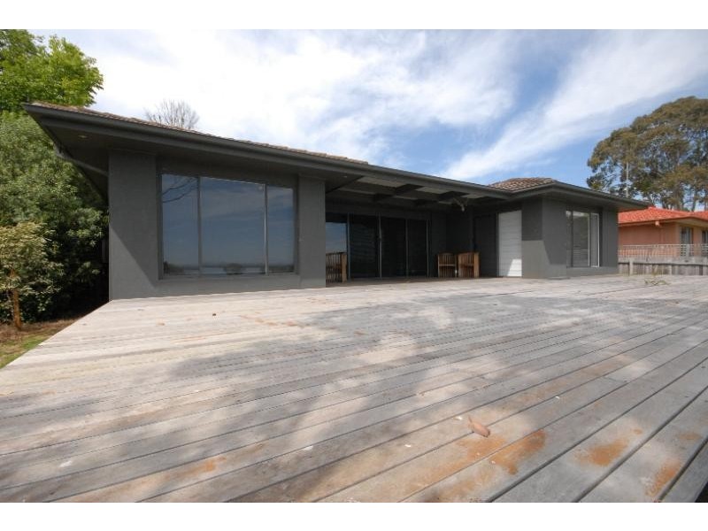 171 Bay Road, Eagle Point VIC 3878