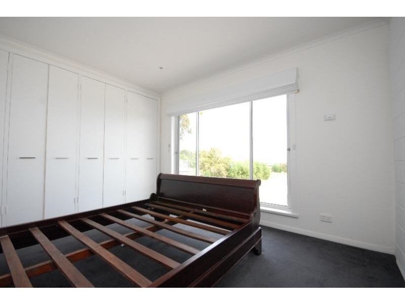171 Bay Road, Eagle Point VIC 3878