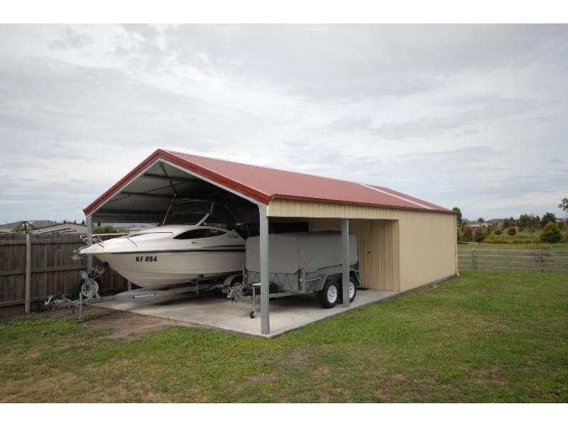 67 Gatehouse Drive, Bairnsdale VIC 3875