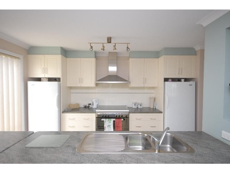 67 Gatehouse Drive, Bairnsdale VIC 3875