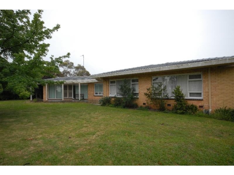 1 Calvert Street, Bairnsdale VIC 3875