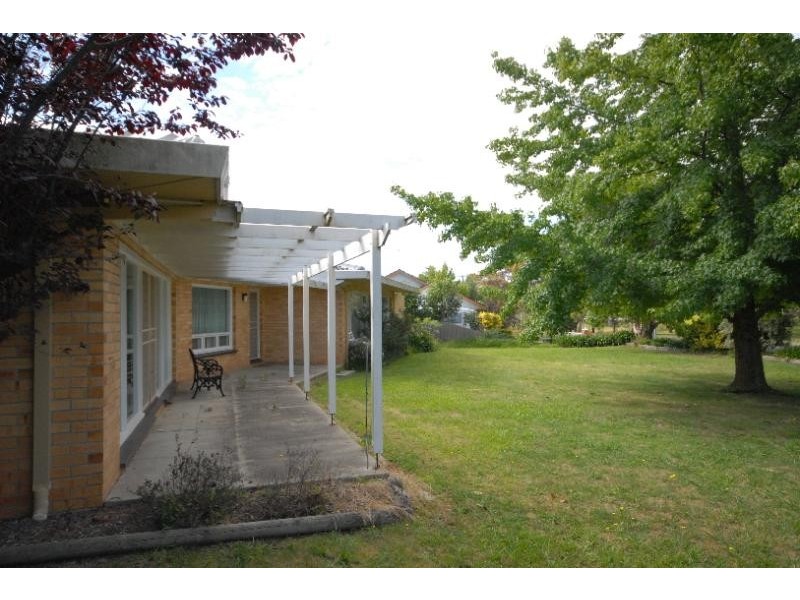 1 Calvert Street, Bairnsdale VIC 3875