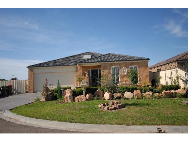 11 Clematis Court, Bairnsdale VIC 3875