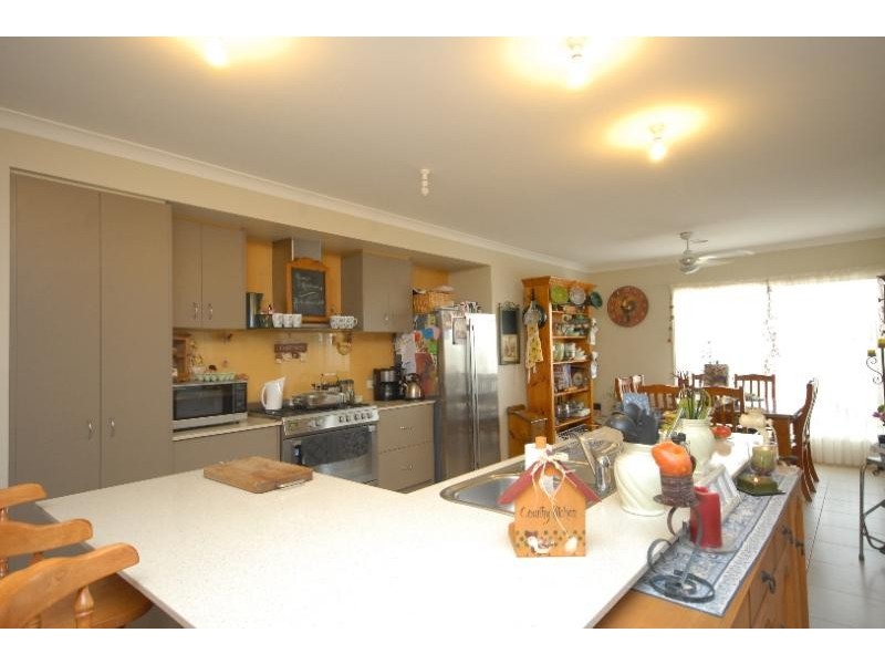 11 Clematis Court, Bairnsdale VIC 3875