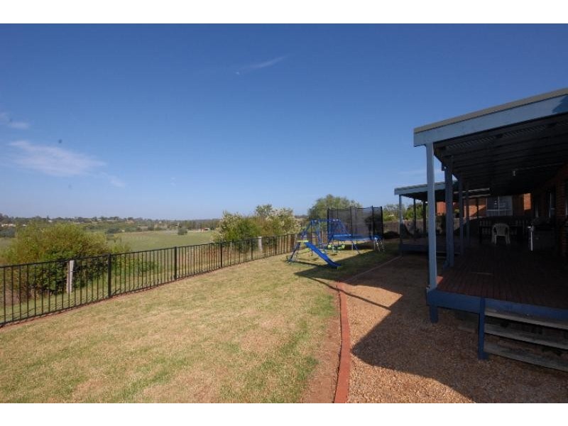 15 Bluff Court, Bairnsdale VIC 3875
