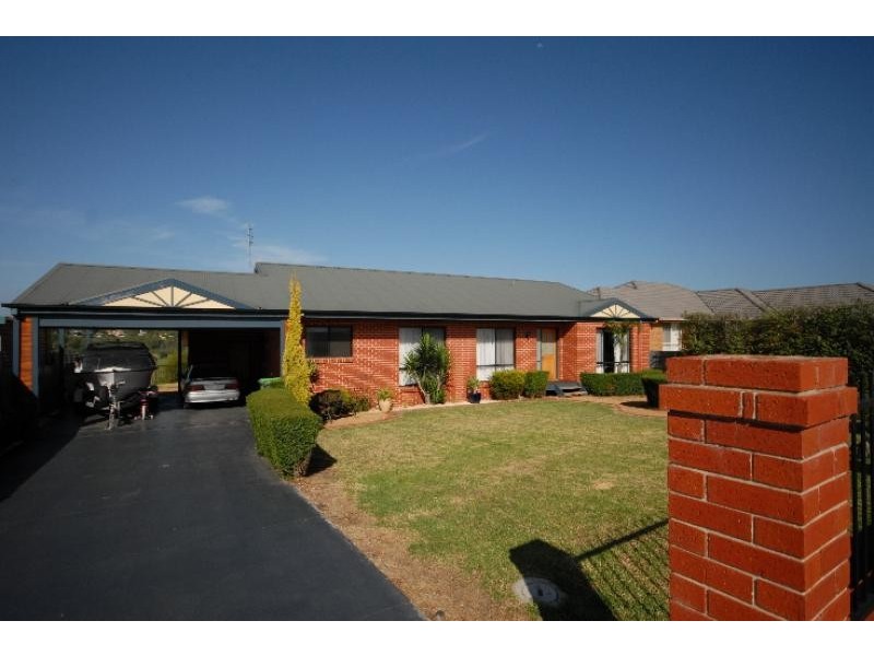15 Bluff Court, Bairnsdale VIC 3875
