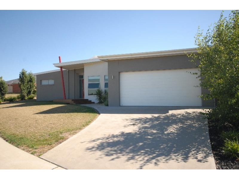 1A The Billabong, Bairnsdale VIC 3875