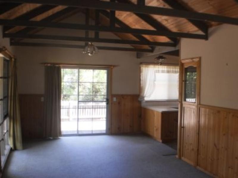 12 Gravelly Point Road12 Gravelly Point Road, Raymond Island VIC 3880