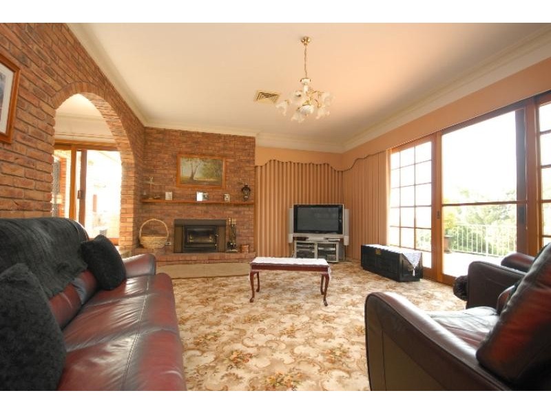 12 Riverview Close, Wy Yung VIC 3875