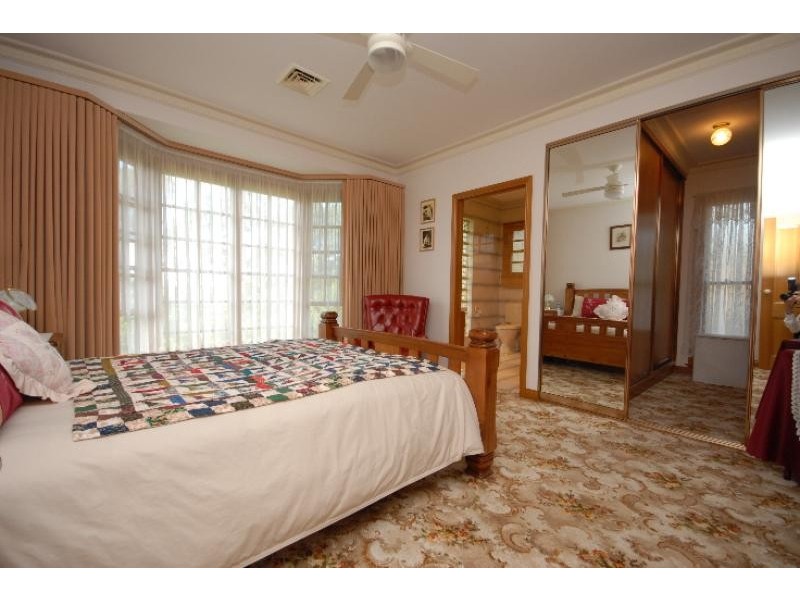 12 Riverview Close, Wy Yung VIC 3875