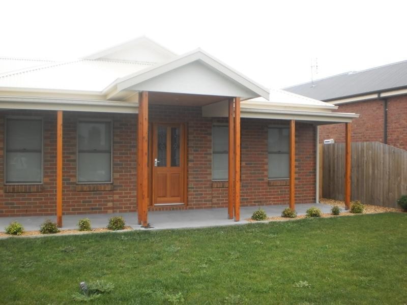 19B Callistemon Court, Bairnsdale VIC 3875