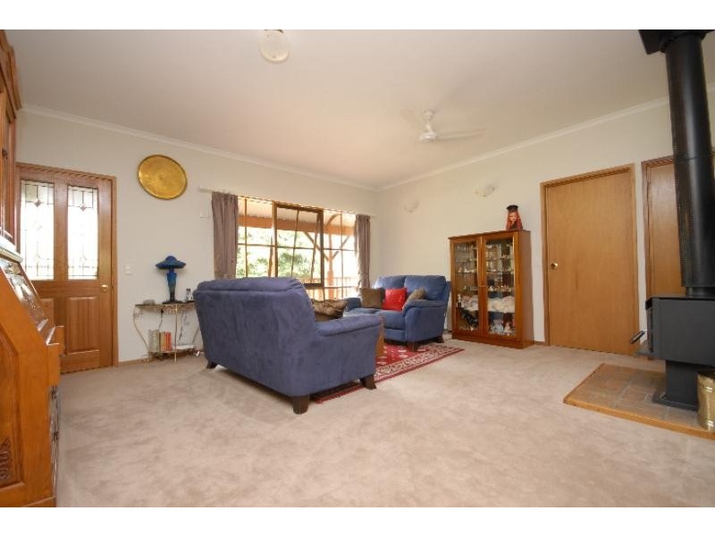 90 Deep Creek Road, Wiseleigh VIC 3885