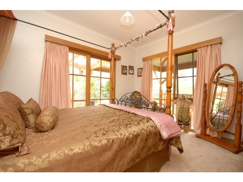 90 Deep Creek Road, Wiseleigh VIC 3885