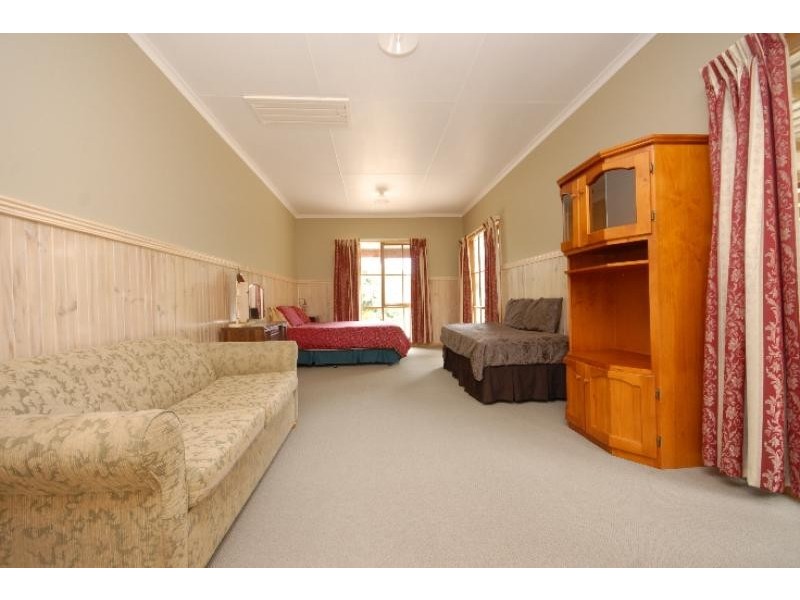 90 Deep Creek Road, Wiseleigh VIC 3885