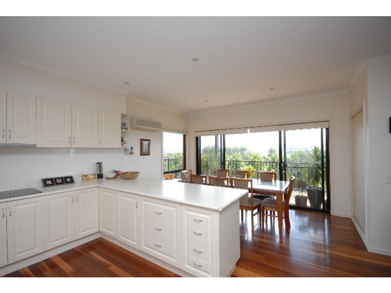 45 Harnham Drive, Bairnsdale VIC 3875