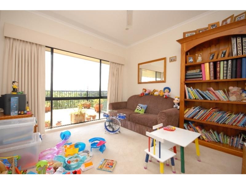 45 Harnham Drive, Bairnsdale VIC 3875