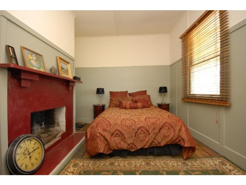 10 Counihan Street, Wy Yung VIC 3875