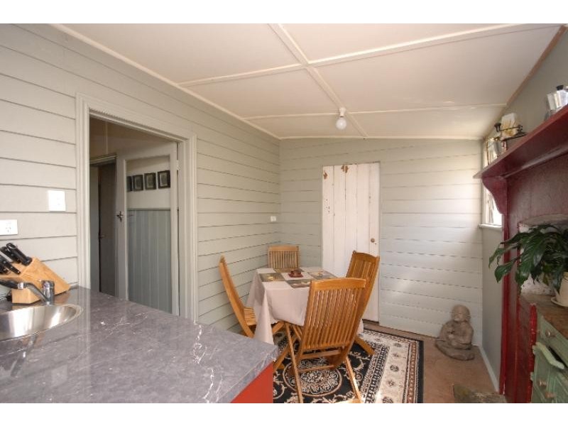 10 Counihan Street, Wy Yung VIC 3875