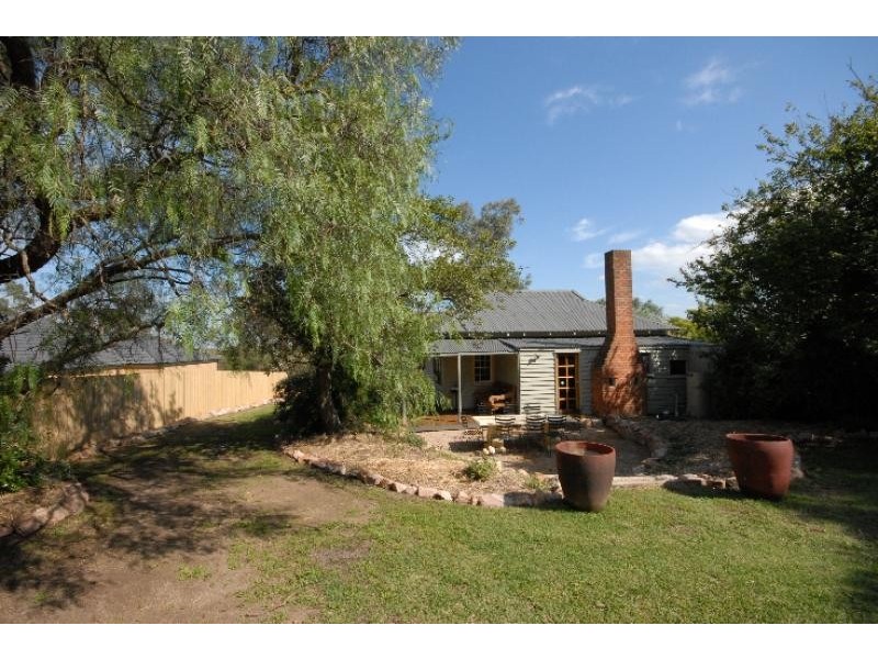 10 Counihan Street, Wy Yung VIC 3875