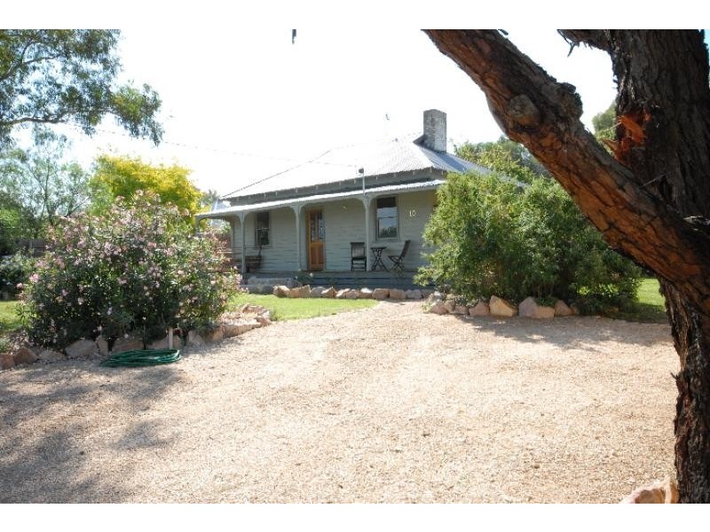10 Counihan Street, Wy Yung VIC 3875