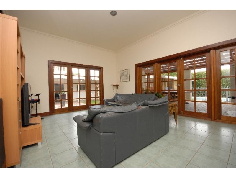 3 Mitchell Street, Bairnsdale VIC 3875