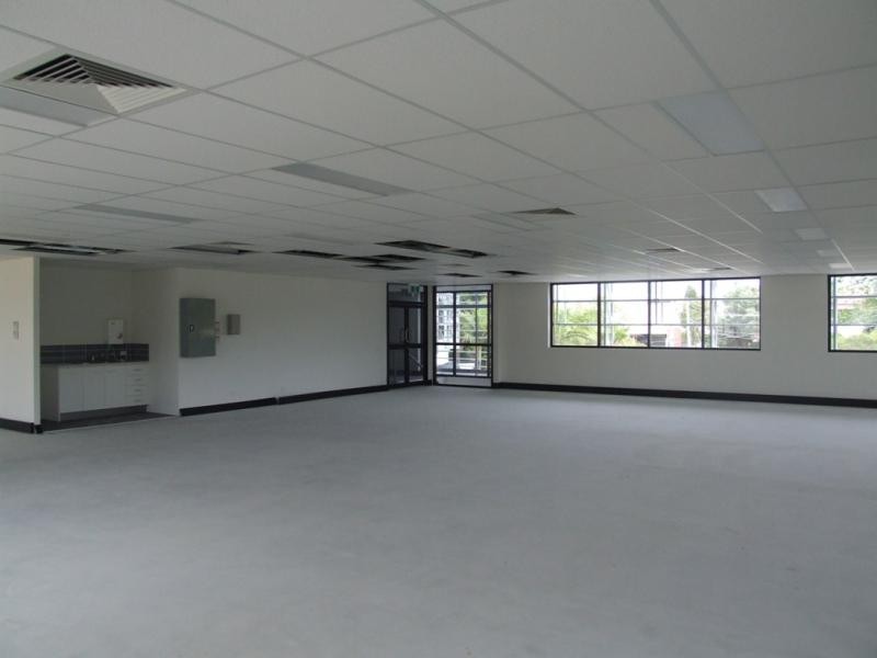 5 Laurinda Crescent, Springwood QLD 4127