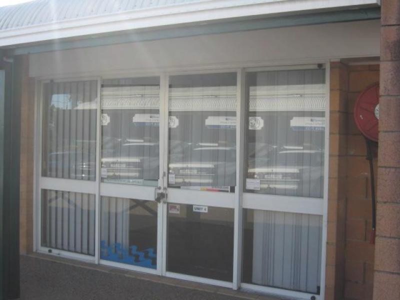 Unit 4/3460 Pacific Hwy, Springwood QLD 4127