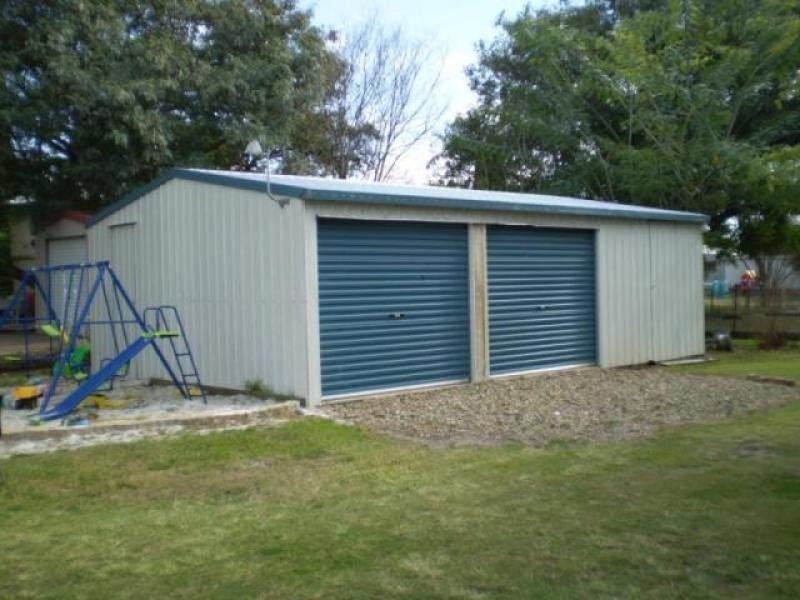 16 Railway Street, Forest Hill QLD 4342