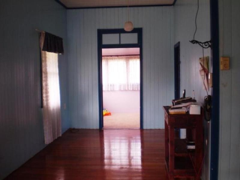 16 Railway Street, Forest Hill QLD 4342