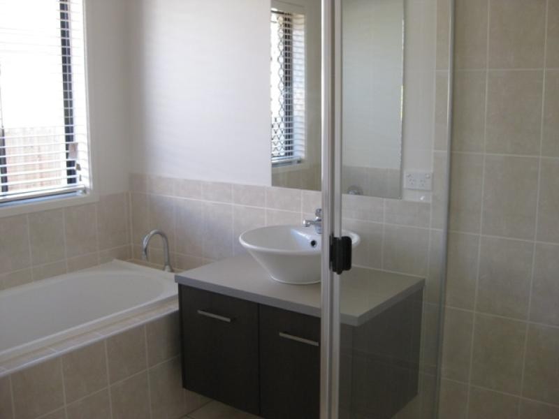 8 Wentworth Street, Laidley QLD 4341