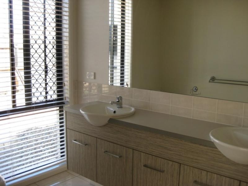 8 Wentworth Street, Laidley QLD 4341