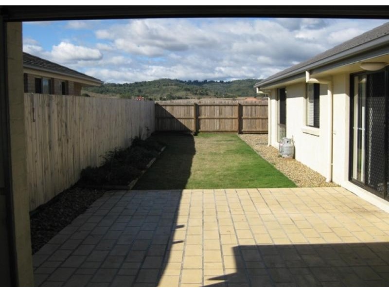 8 Wentworth Street, Laidley QLD 4341