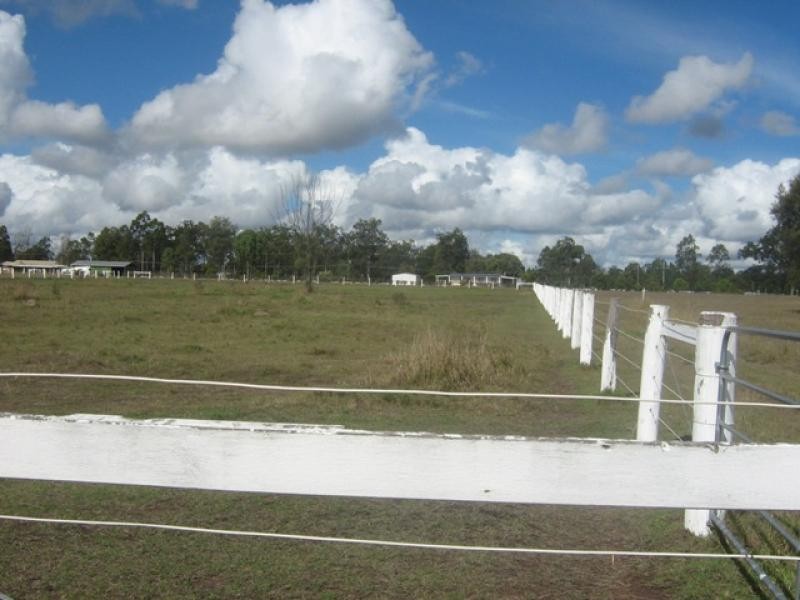 Lockyer Waters QLD 4311