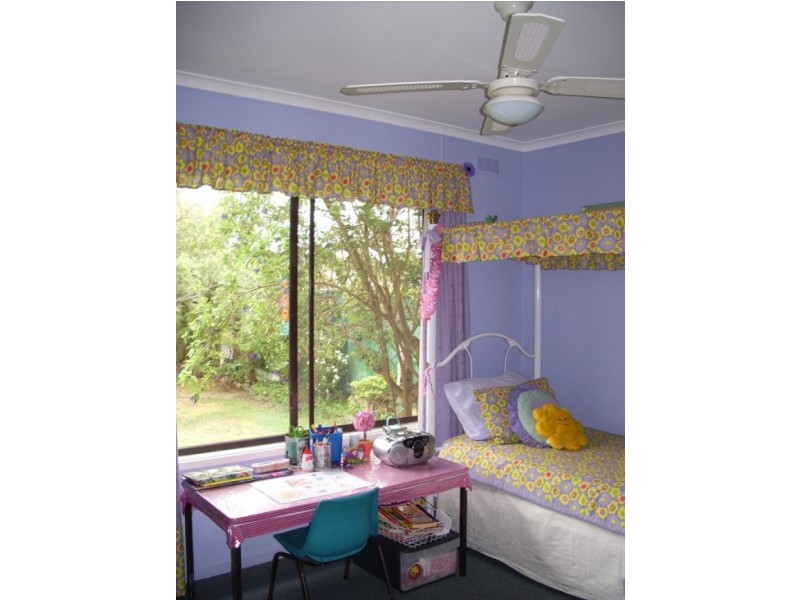 4 Perry Court, Heyfield VIC 3858