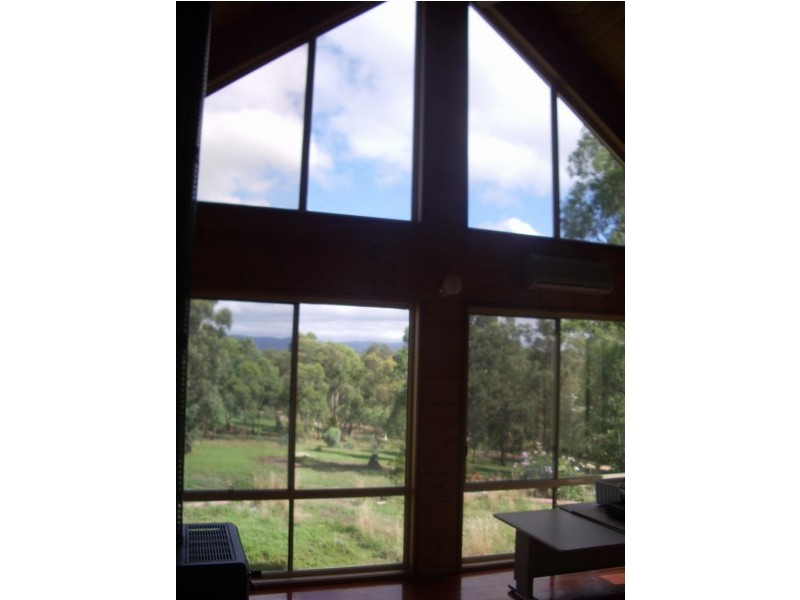 26-32 Lakeview Drv, Glenmaggie VIC 3858