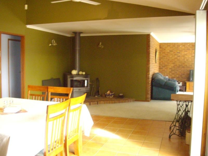 25 Three Chain Road, Maffra VIC 3860