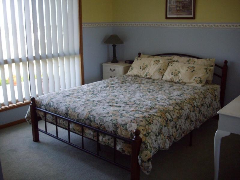 25 Three Chain Road, Maffra VIC 3860