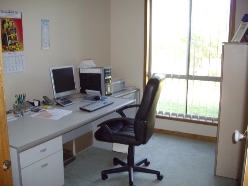 25 Three Chain Road, Maffra VIC 3860