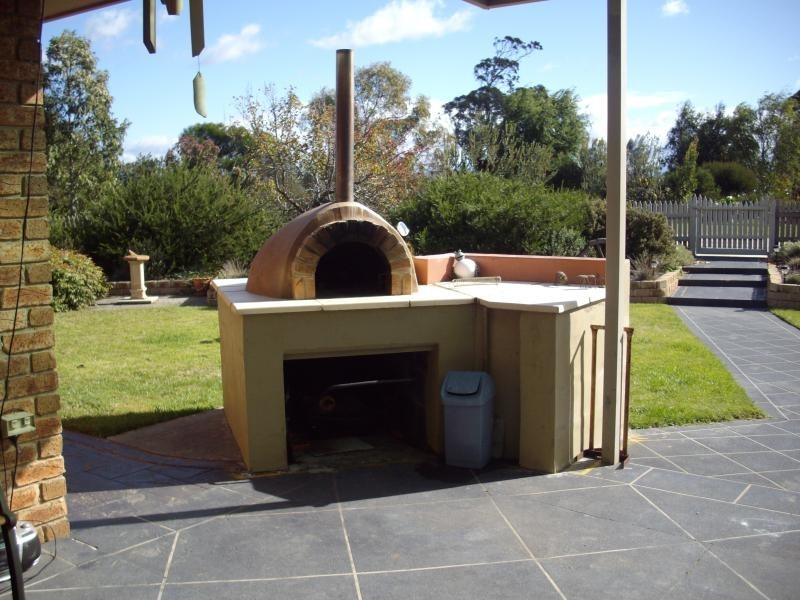 25 Three Chain Road, Maffra VIC 3860