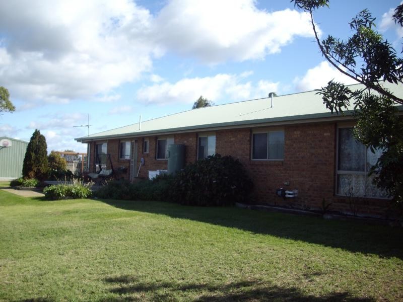 25 Three Chain Road, Maffra VIC 3860