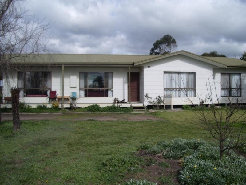 671 Sale-Toongabbie Road, Nambrok VIC 3847