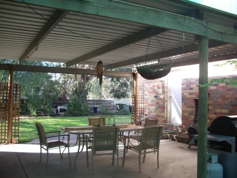 40 Dixon Street, Stratford VIC 3862